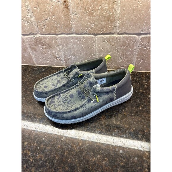 Hey Dude Wally Funk Desert Landscape Green Men’s 10 NEW